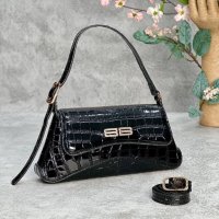Balenciaga чанта, снимка 1 - Чанти - 40339933