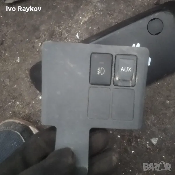 Интериорна кора с вход за Aux и Eco контрол Toyota Yaris 2005-2011 58917-0D090, снимка 1