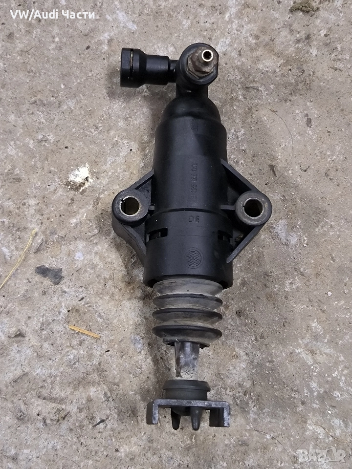 Долна помпа съединител за Голф 4 Ауди А3 Сеат Шкода VW Golf 4 Audi A3 Seat Skoda Bora 1J0721261F, снимка 1