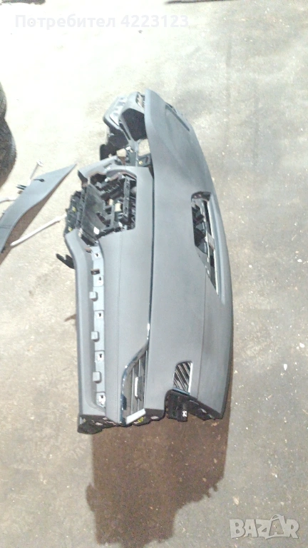 Skoda oktavia 2022 airbag табло и аербег в крака и волан, снимка 1