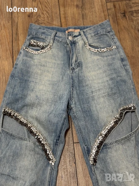 Дамски дънки с камъни, снимка 1