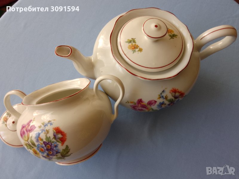  Стар Порцеланов чайник и захарница за чай , снимка 1