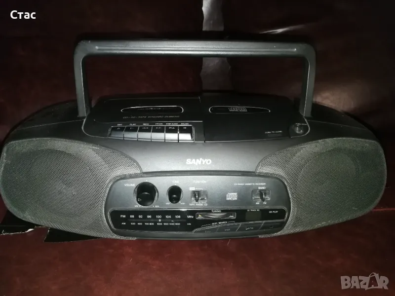 Sanyo cd-radio-cassete/2x10w перфектен, снимка 1