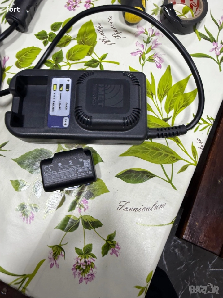 Зарядно с една батерия за дистанционно за кран, снимка 1