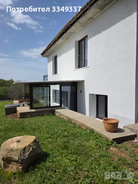 Просторна масивна къща, снимка 1