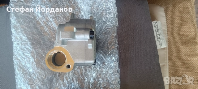 маслена помпа пасат цц 2008 2.0 тди цена 200 и лагерна помпа ,,Закс,,цена 150 лв , снимка 3 - Части - 52377781