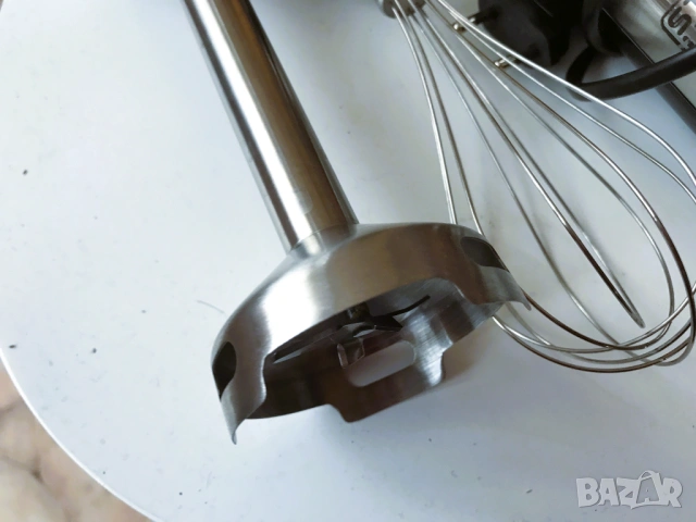 Star-Light ръчен пасатор с метален корпус и приставки, снимка 3 - Чопъри и пасатори - 53653511