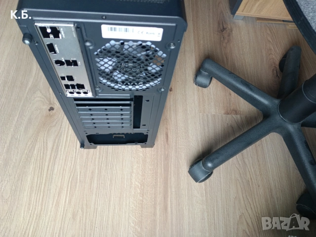 PC Кутия Zalman S2 Middle Tower + 4 RGB Fans, снимка 4 - Захранвания и кутии - 53759122