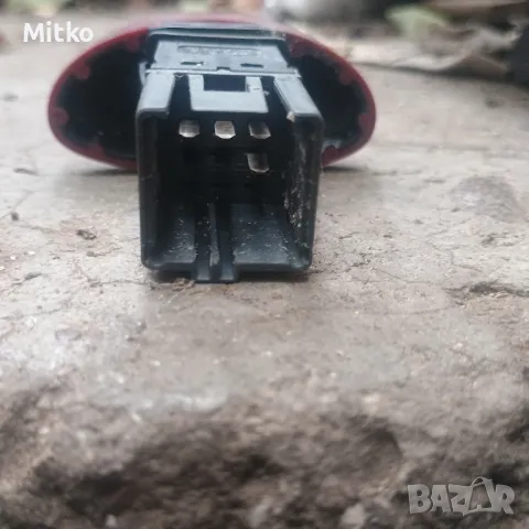 Бутон - Копче Аварийни За Пежо 206 1999г / Peugeot 206 1999y, снимка 2 - Части - 47479464