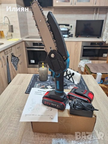 НОВА акумулаторна резачка 21V – 2 батерии