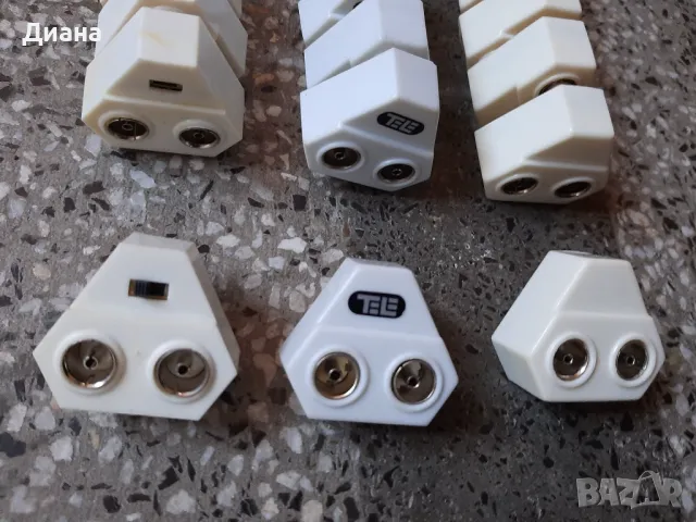 Букси за телевизор, за кабел, гумен банан щекер. Разклонител за телевизионен сигнал.Лампа за бойлер , снимка 3 - Друга електроника - 47865972