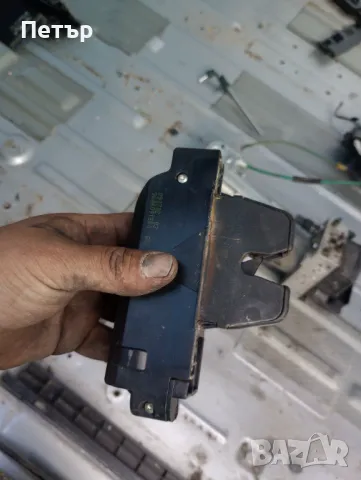 Брава заден капак Пежо Ситроен 9646091580, снимка 2 - Части - 50156733