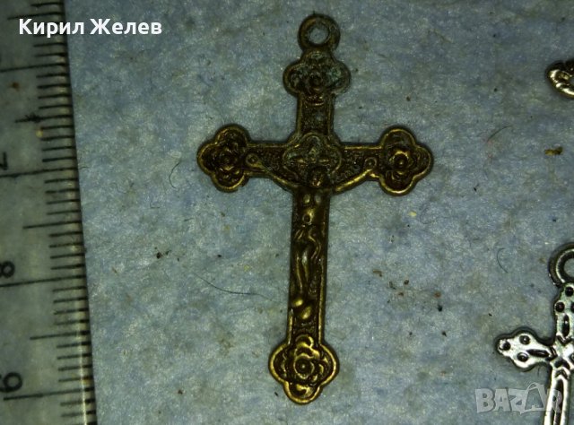 ЛОТ ТРИ СТАРИ МЕТАЛНИ КРЪСТЧЕТА РАЗПЯТИЕ 39223, снимка 4 - Колиета, медальони, синджири - 42091078