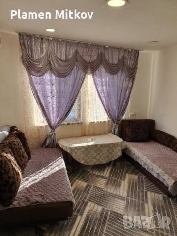 Къщата разполага с лятна кухня и гараж в близост до центара, снимка 9 - Къщи - 53248384