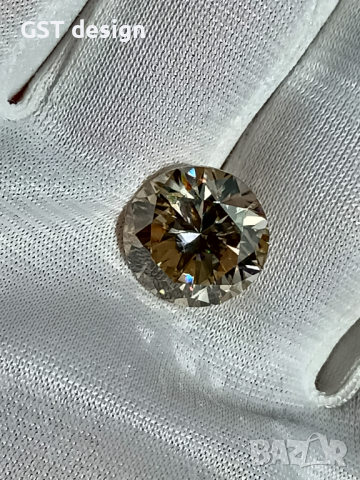 Огромен Топ 9,55 карата Фенси Златно Диамант Мойсанит Diamond Moissanite 