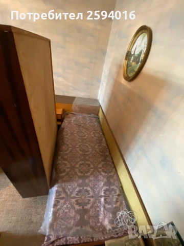 Продавам комплект спално обзавеждане с политур, снимка 4 - Гардероби - 50806483