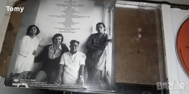 Продавам рядък японски диск на Shakti - Shakti with John McLaughlin, без Оби , снимка 2 - CD дискове - 49499295