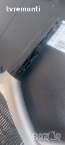 крачета за телевизор Hitachi модел 48HB6W62, снимка 2 - Стойки, 3D очила, аксесоари - 41617090