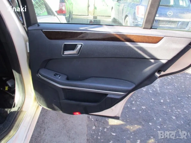 Mercedes 2.2 CDI w212 на части, снимка 6 - Автомобили и джипове - 53383220