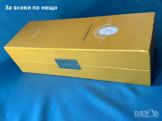 ОРИГИНАЛНА Бутилка от шапнаско с кутия Louis Roederer Cristal 2009, снимка 4 - Антикварни и старинни предмети - 49936638