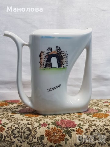 Български качествен стар порцелан. Каничка "Хисар" на Изида.