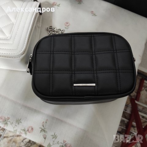Дамски чанти, снимка 6 - Чанти - 41418530