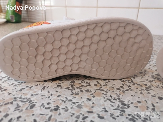 Детски маратонки Адидас, 26 номер, снимка 6 - Детски маратонки - 52271813