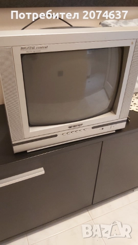 Продавам телевизор Crown