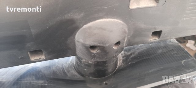 Стойкa за телевизор PANASONIC TX-L32C5E, снимка 5 - Стойки, 3D очила, аксесоари - 33819831