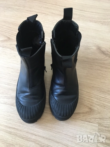 Детски ботуши H&M, снимка 2 - Детски боти и ботуши - 52730948