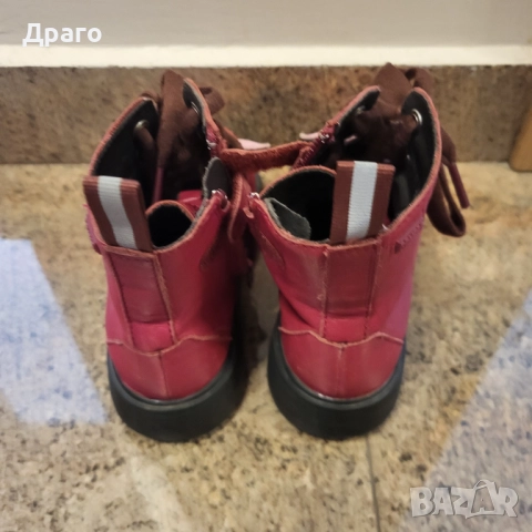 Момичешки обувки със сърца Camper, р-р 29, снимка 3 - Детски обувки - 52356533