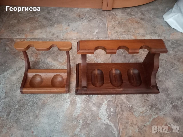 Две дървени поставки за лули