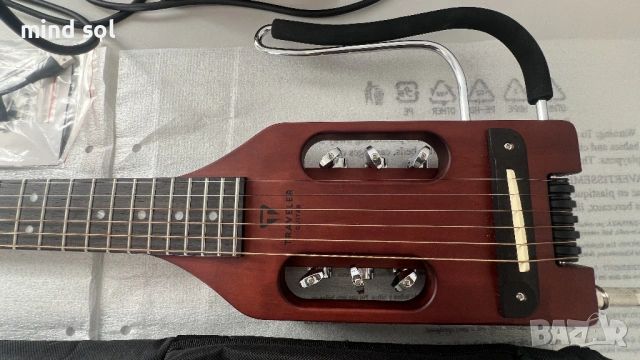 Травъл китара и усилвател като нови Travel guitar, снимка 3 - Китари - 53776876