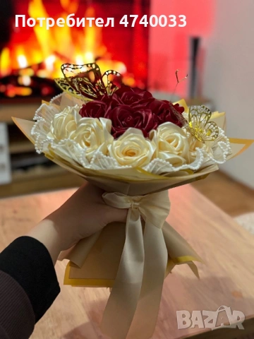 Вечен букет от ръчно изработени сатенени рози, снимка 2 - Изкуствени цветя - 53627630
