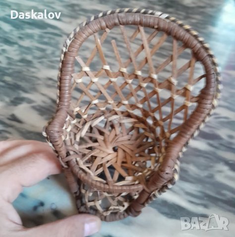 Декоративно столче ръчно плетено!, снимка 2 - Декорация за дома - 41184630