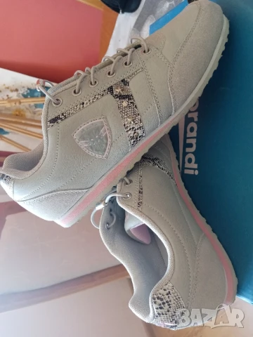 Спортни обувки MANIA, снимка 2 - Дамски ежедневни обувки - 50755539