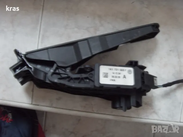 Лостче мигачи, чистачки и др. части от Голф 5, снимка 13 - Части - 50308612