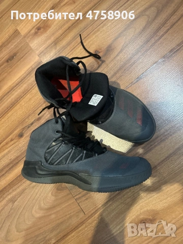 Обувки adidas , снимка 3 - Маратонки - 53838002