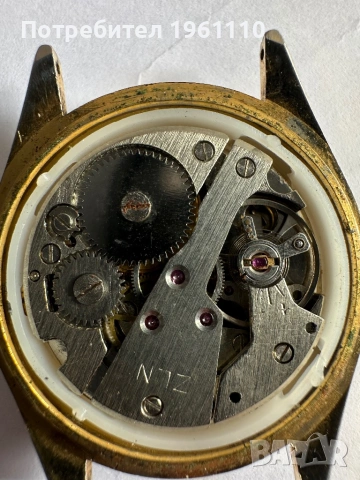 Часовник от марката Qriext. , снимка 4 - Антикварни и старинни предмети - 53695019