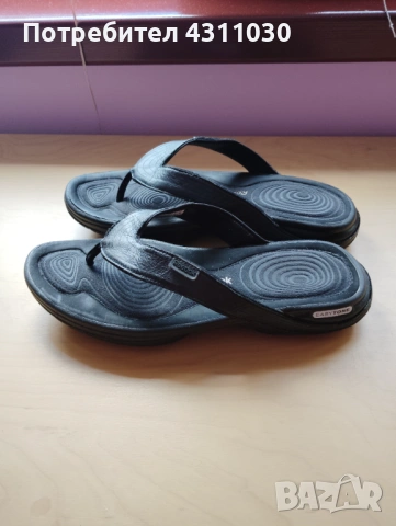 Кожени чехли Reebok  черни номер 40, снимка 3 - Чехли - 53416823