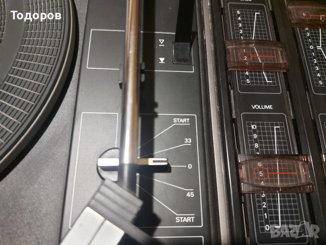 Philips 22AF462 стерео грамофон , снимка 4 - Грамофони - 52975978