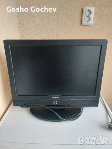 Телевизор и монитор Техника LCD 19 инча.Работи перфектно.