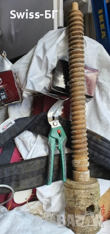 винт за дърводелски тезгях