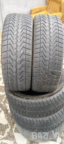 4бр гуми 215/55R17 Vredestein, снимка 2 - Гуми и джанти - 44686939