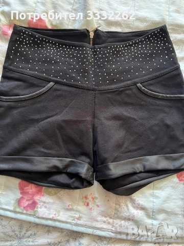Къс панталон 