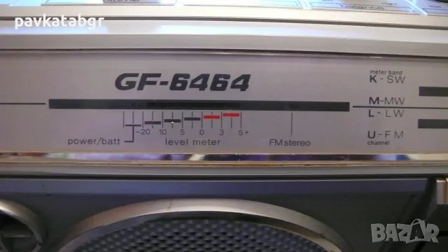 Продавам касетофон Sharp GF 6464, снимка 3 - Радиокасетофони, транзистори - 56325811