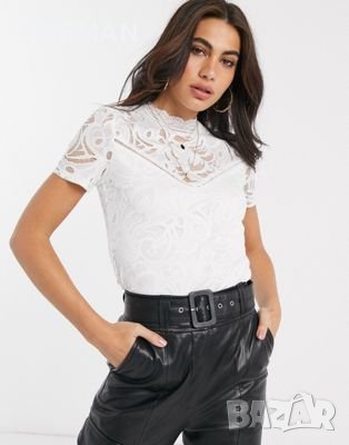 Бяла дантелена блуза с къс ръкав и високо деколте, снимка 2 - Тениски - 40969966