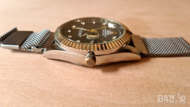 Часовник Rolex , снимка 4 - Дамски - 41550526