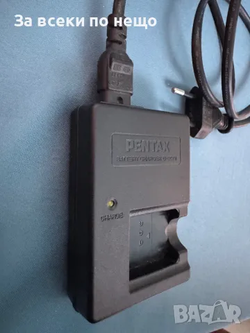 Оригинално зарядно  D-BC78 (B)  за фотоапарат Pentax за батерии D-Li78, снимка 2 - Чанти, стативи, аксесоари - 49184063