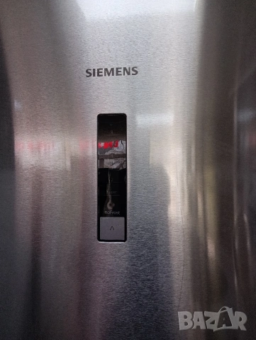 Иноксов комбиниран хладилник с фризер Сименс Siemens Total No Frost A+++ с две години гаранция!, снимка 11 - Хладилници - 53689917